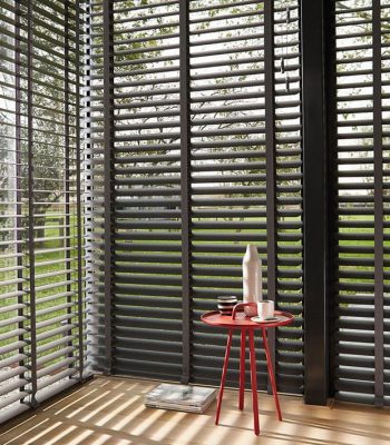 Affordable wooden Venetian blinds with sleek look